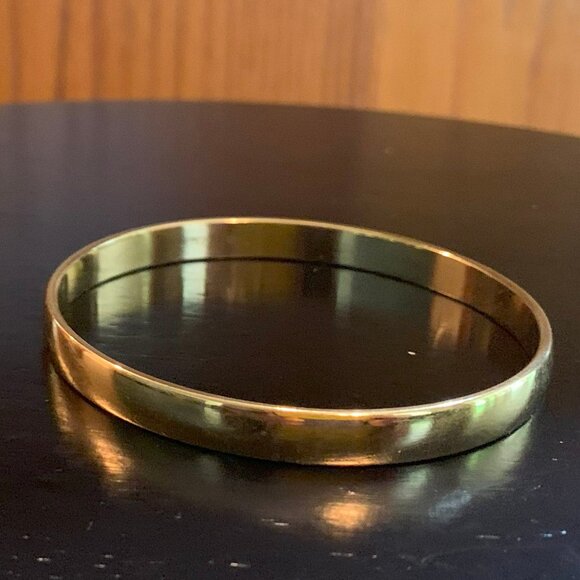 SET OF 4 VINTAGE MONET GOLD TONE BRACELETS, BANGLE,  SNAP ON, 2 LINKED, JEWELERY - Picture 3 of 8